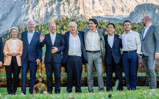 G7 on Tour: westerse leiders lachen terwijl chaos zich verspreidt